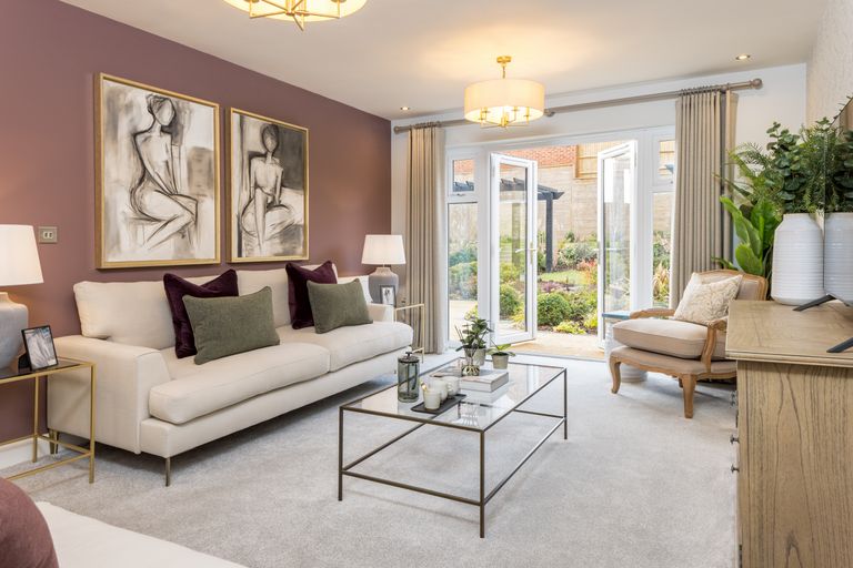 Property 2 of 10. Lounge In The Manning. 5 Bed Home.