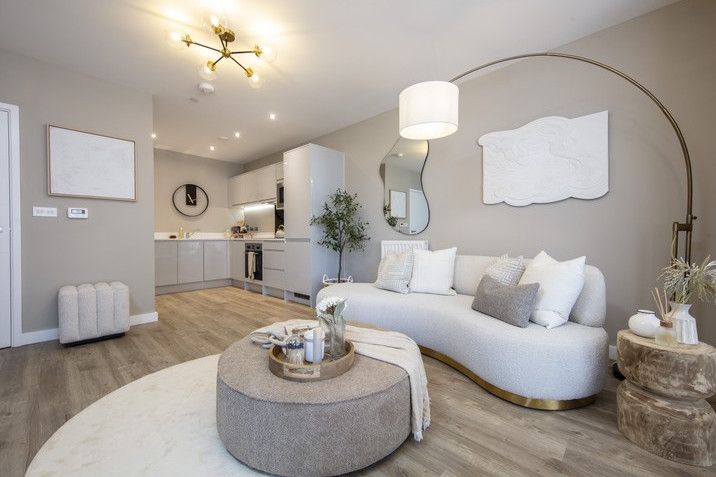 Property 1 of 13. Vb2169997 Www.Andrewhendry.Com26 716x515