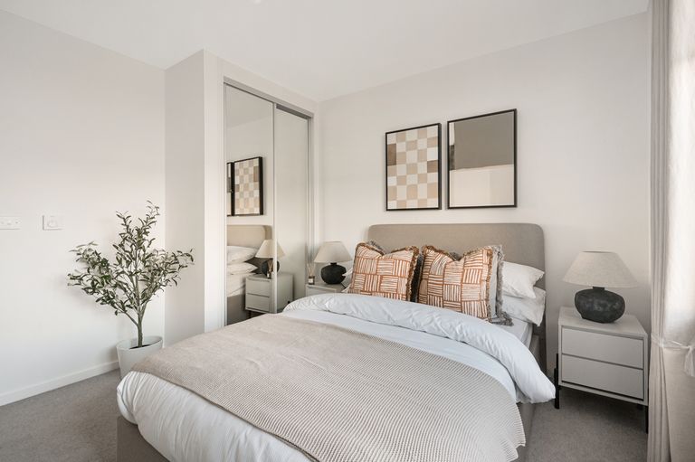 Property 2 of 5. Specklewood House, 4 (8)