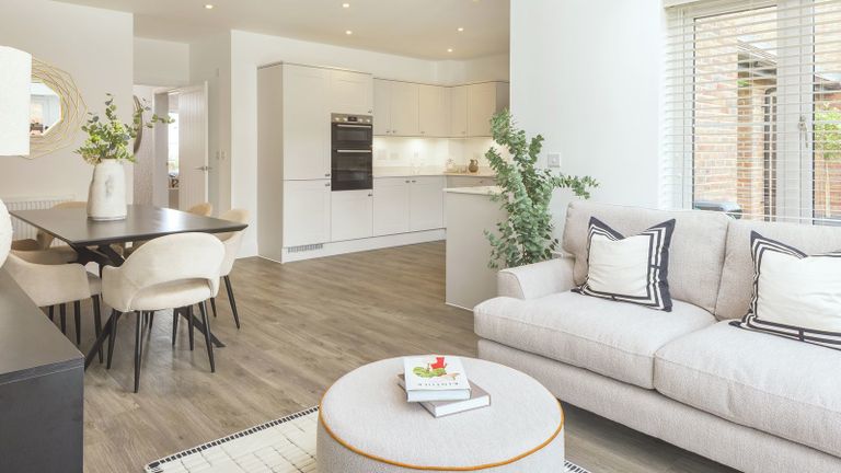 Property 3 of 10. The Oaks, Wivelsfield