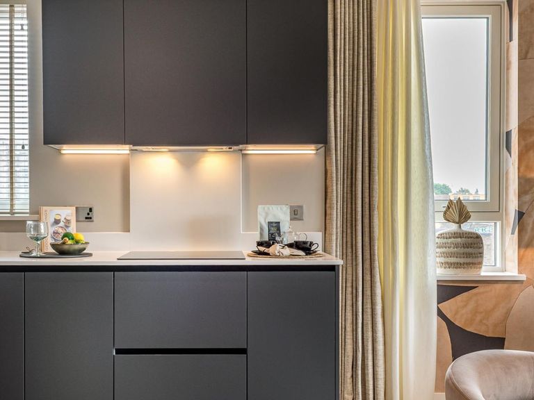 Property 2 of 25. Apartment 880 - The Empire Apartments