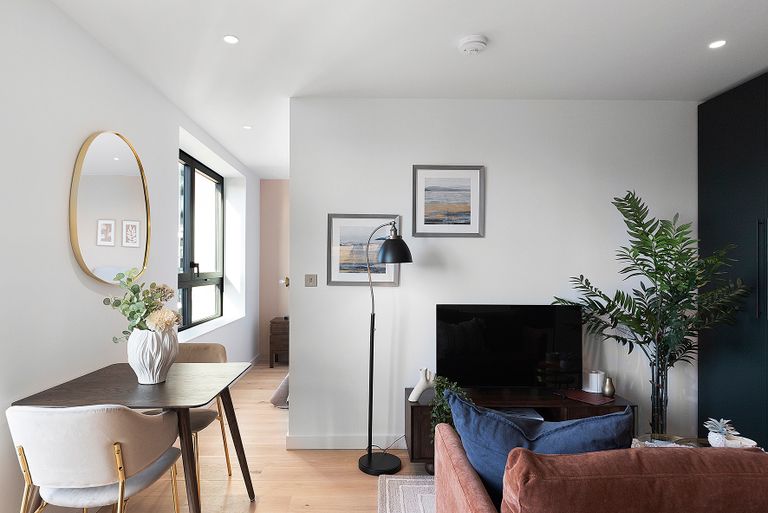 Property 1 of 18. 1A.Jpg