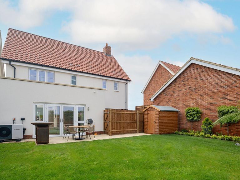 Property 3 of 15. The Primrose, Number 4
