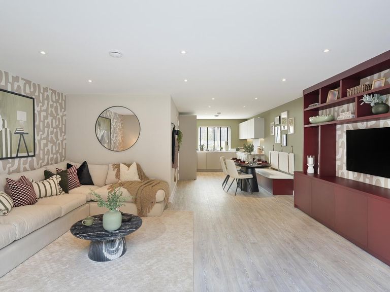 Property 2 of 10. Living Area