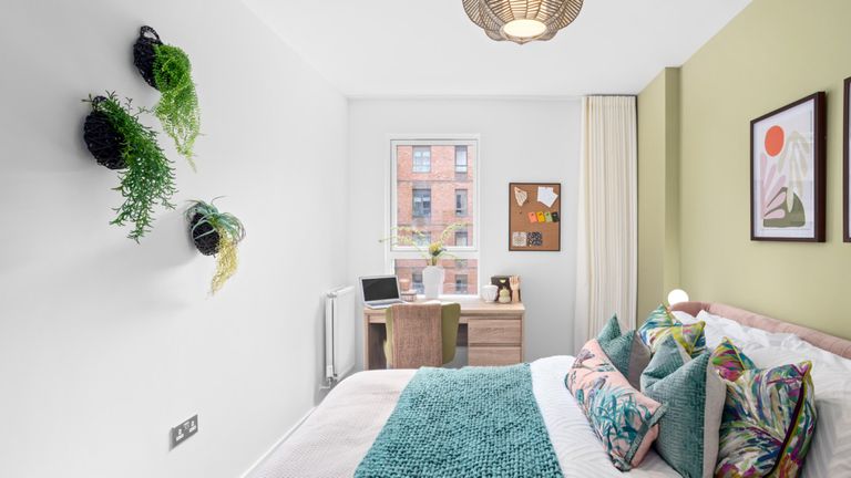 Property 1 of 10. Plot Image