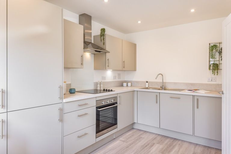 Property 2 of 10. Randall Fields, Stotfold