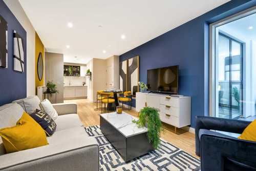Property 2 of 7. 2 Lounge