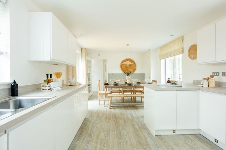 Property 3 of 14. The Ideal Space For Entertaining Family And Friends Or Relaxed Family Mealtimes