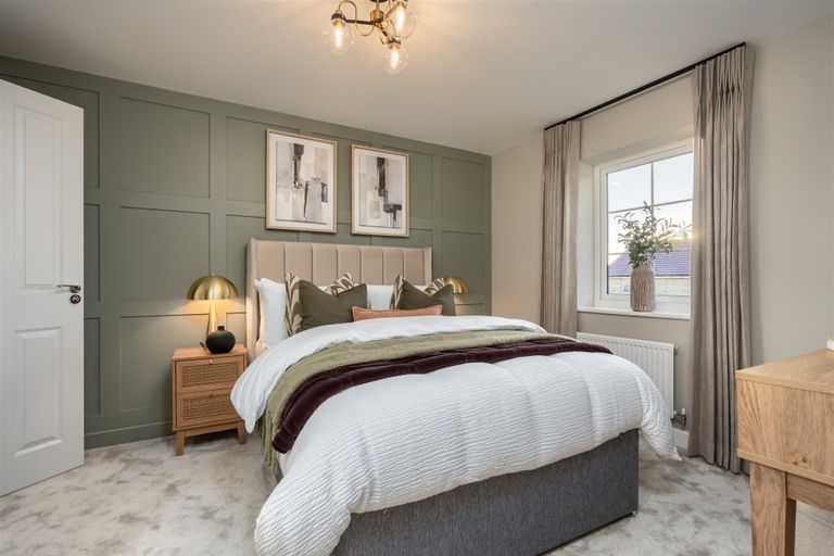 Property 3 of 8. Main Bedroom Kingsley
