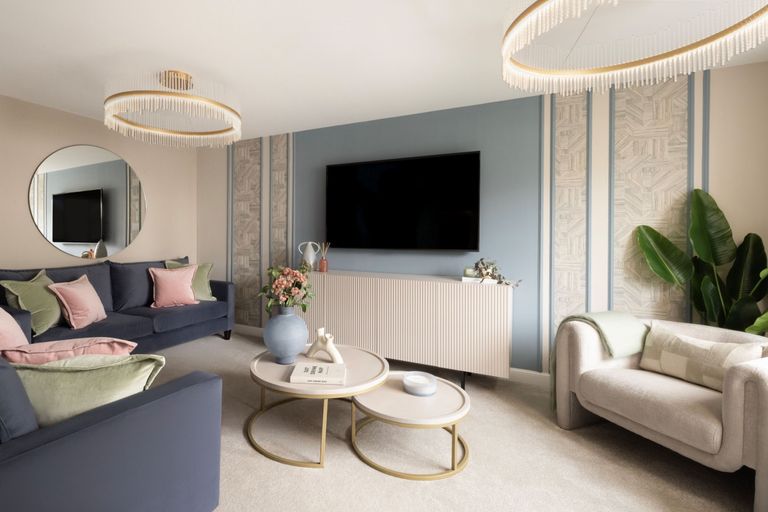 Property 2 of 9. Dean Lounge