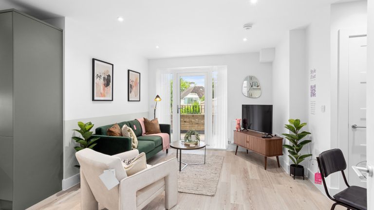 Property 3 of 12. Plot Image