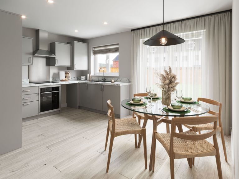 Property 2 of 5. Kitchen/Diner