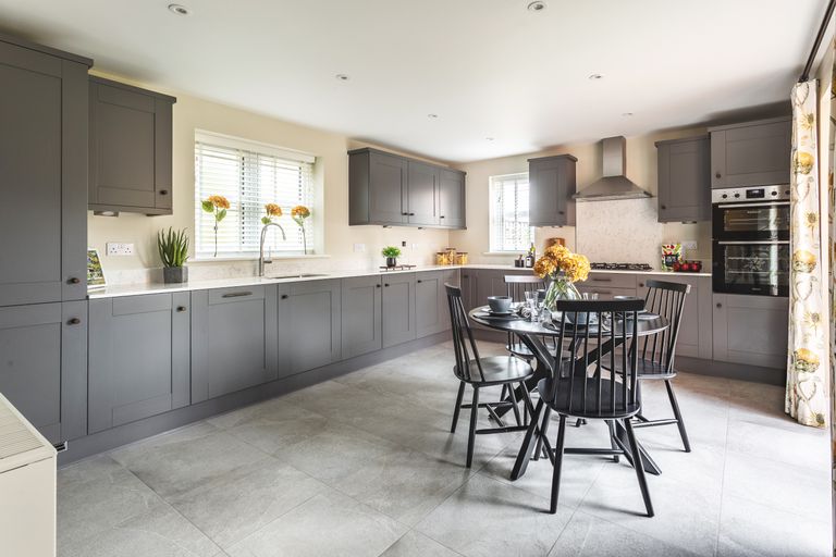 Property 3 of 21. Kitchen