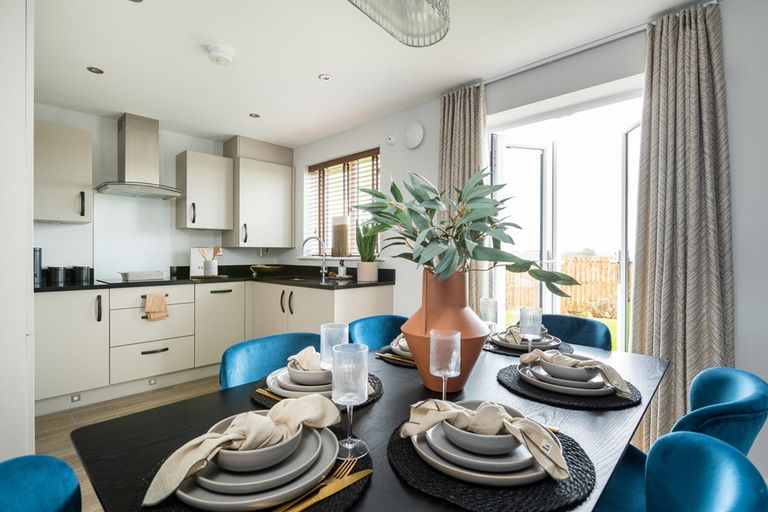Property 3 of 11. Generous Sized Dining Area For Family Gatherings