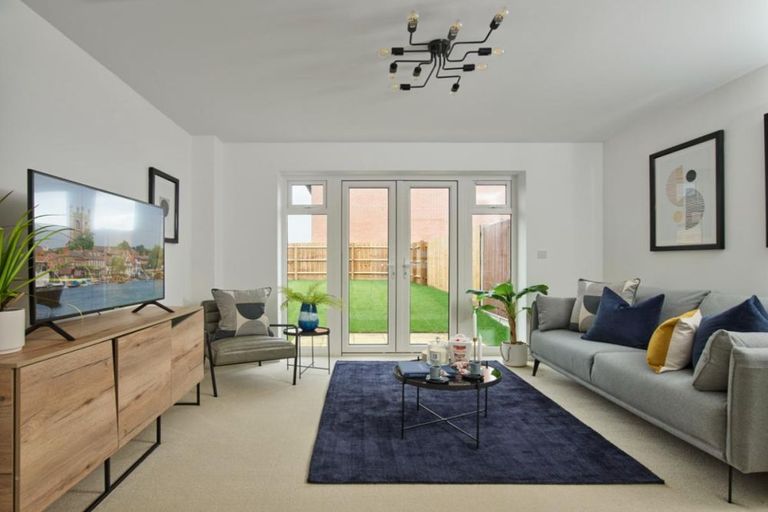 Property 2 of 8. Ashtead