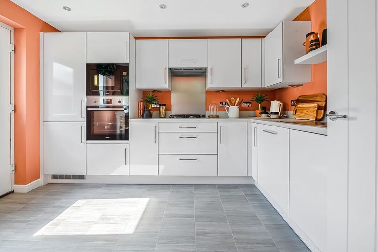 Property 1 of 11. Family Friendly Kitchen