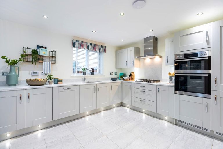 Property 3 of 13. Large Open Plan Family Kitchen