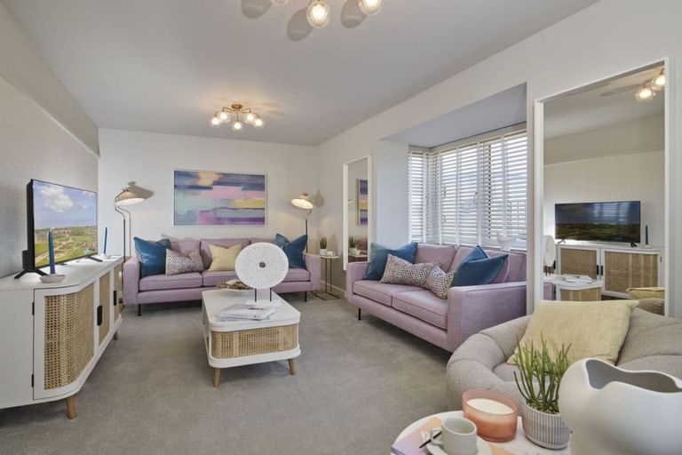 Property 3 of 6. Chesham Living Room