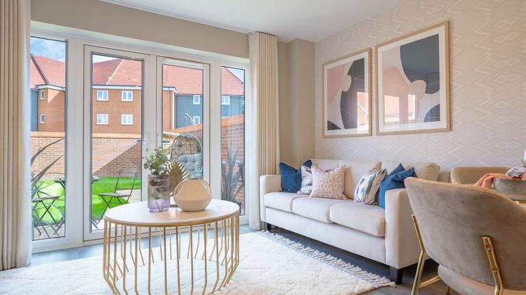 Property 3 of 7. Plot Image