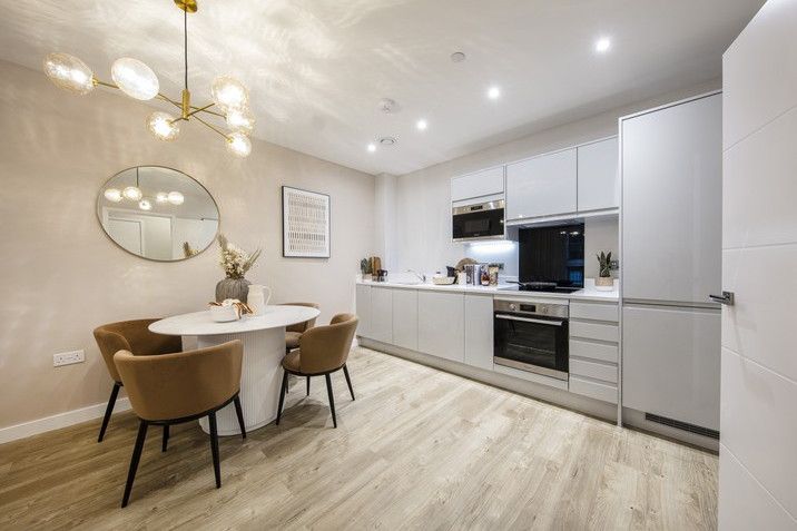 Property 2 of 12. Vb5318378 Www.Andrewhendry.Com15 716x515