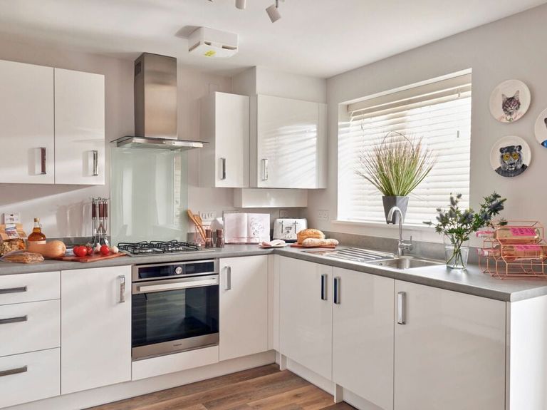 Property 3 of 8. Mer_Bovis_Holly_015