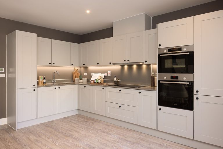 Property 2 of 9. Netherhall Gardens, Cambridge