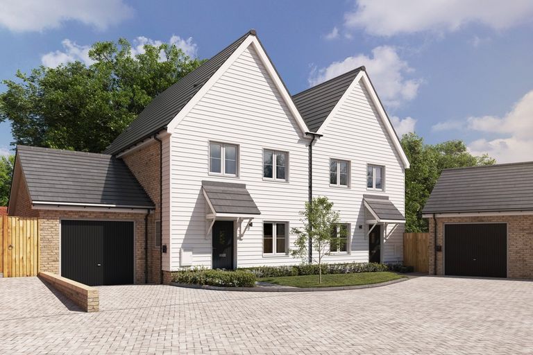 Property 1 of 12. Staggs Farm, Great Dunmow