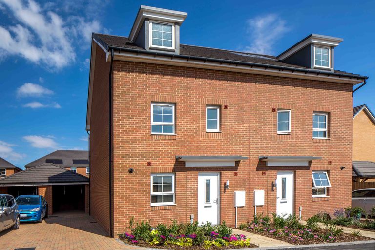Property 1 of 10. Woodcote External