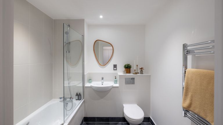 Property 1 of 4. Plot Image