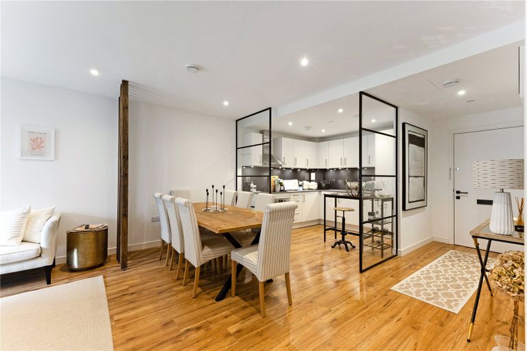 Property 2 of 12. Dining Area