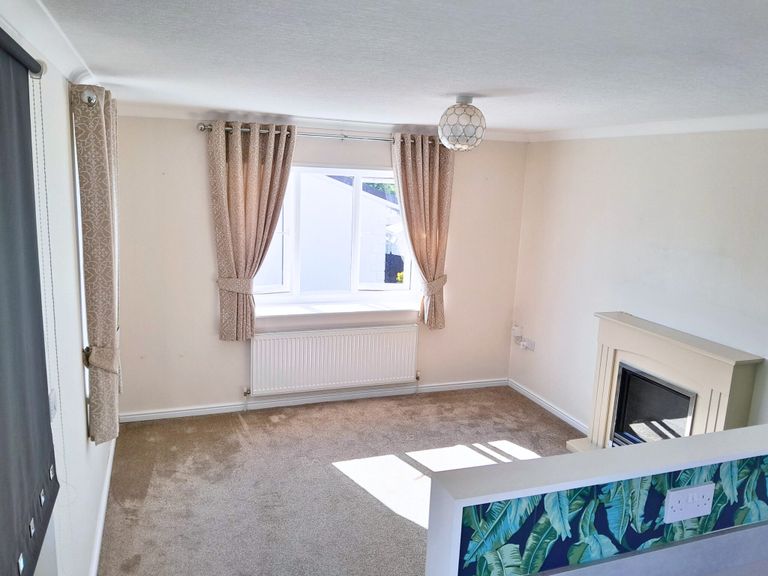 Property 3 of 8.