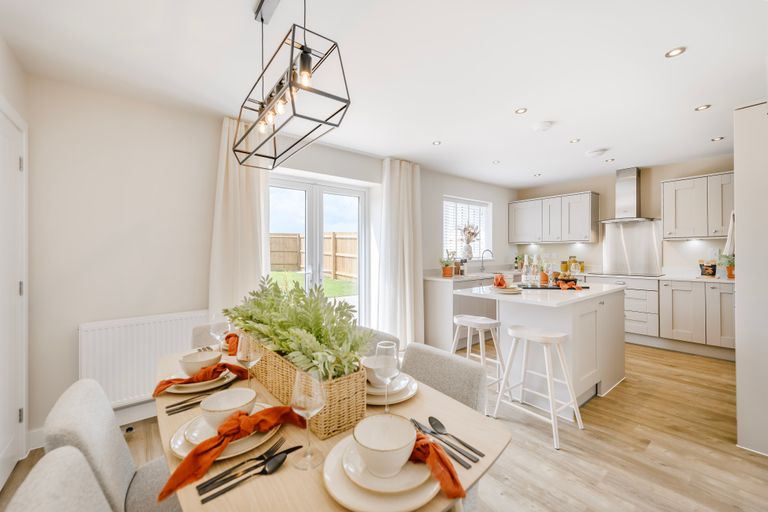 Property 3 of 10. Kitchen/Dining Room