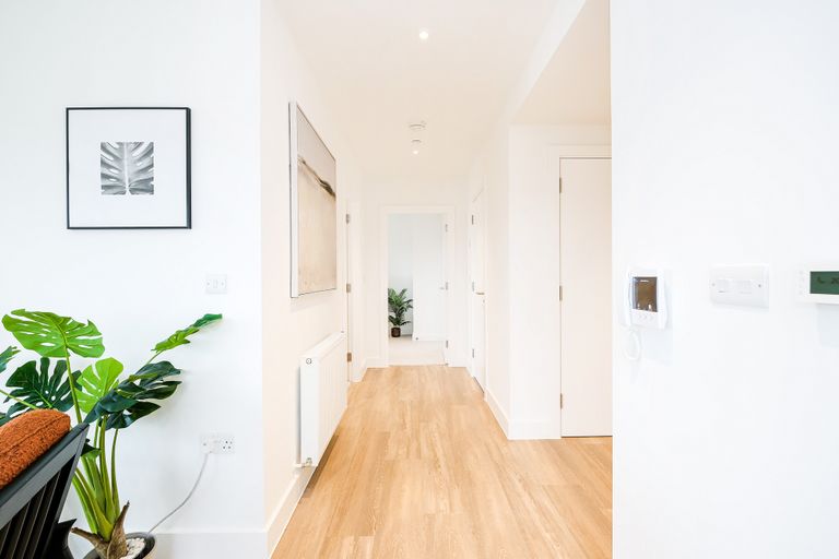 Property 2 of 5. 2 Hallway