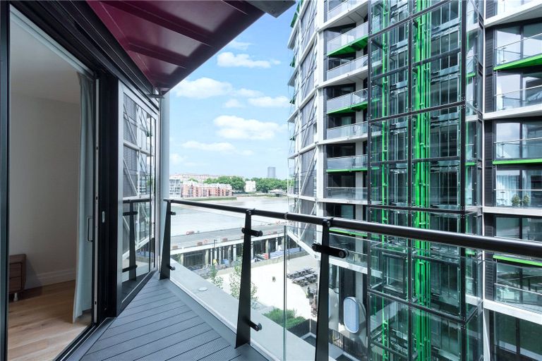 Property 3 of 8. Balcony