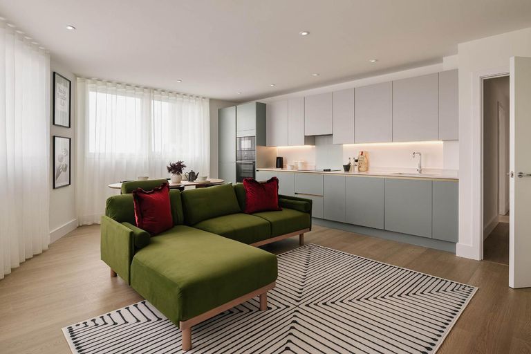 Property 3 of 18. Images