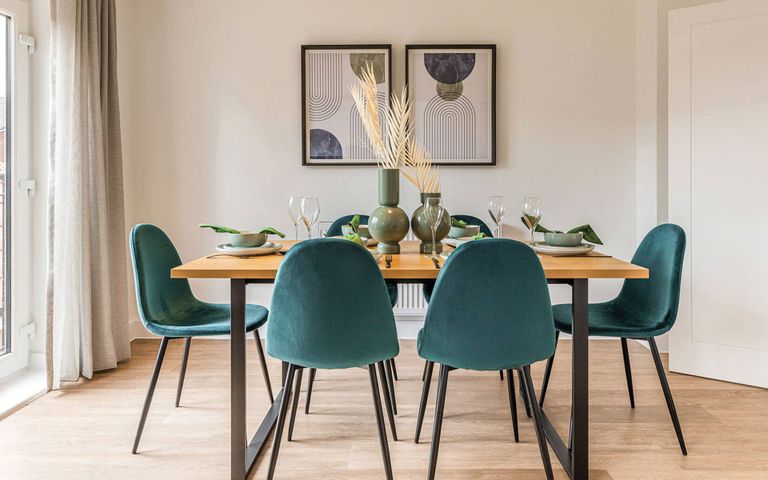 Property 3 of 9. Dining Area 