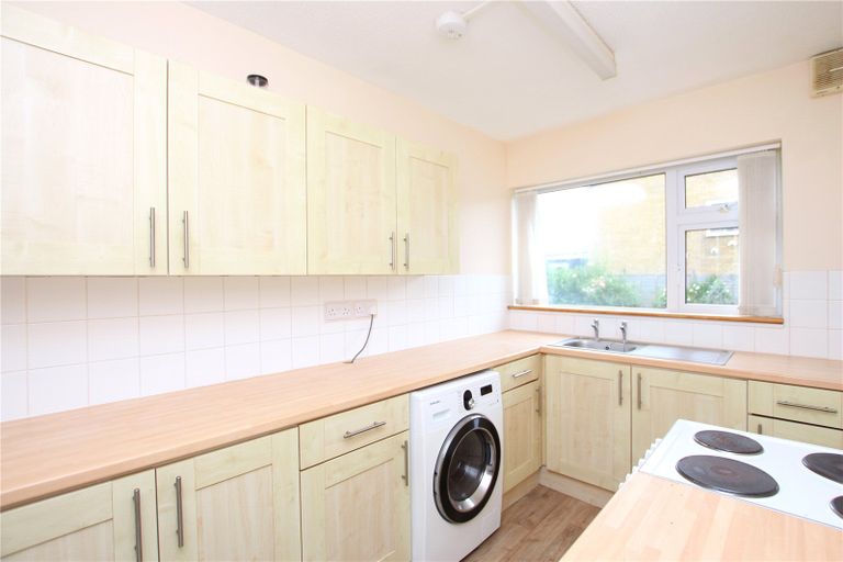 1 bed flat to rent in Cherry Tree Lodge, Boundstone Lane, Lancing, West