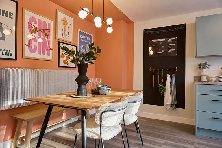 Property 3 of 11. Elmslie Special-006