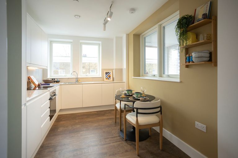 Property 1 of 8. Show Apartment