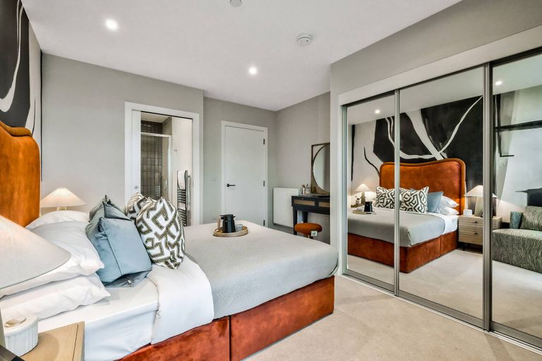 Property 1 of 8. 1 2-Bed Royal Albert Wharf-23