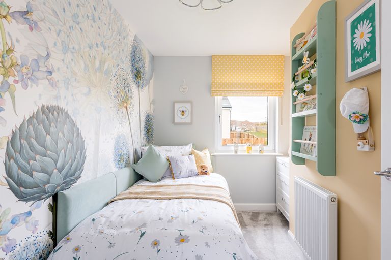 Property 3 of 9. Single Bedroom In 3 Bedroom Home