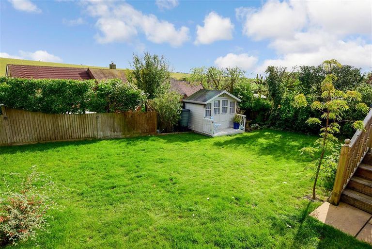 4 bed detached bungalow for sale in Crescent Drive South, Woodingdean