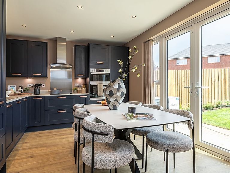 Property 2 of 10. Lincoln Kitchen