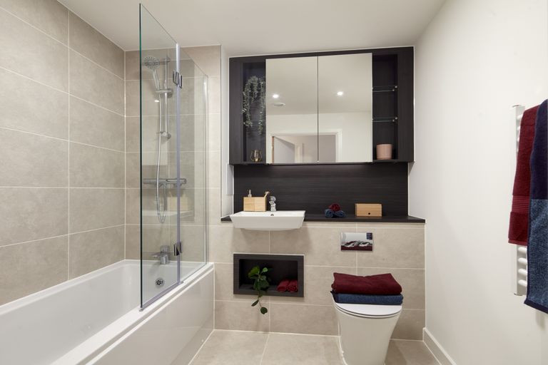 Property 2 of 7. Bathroom