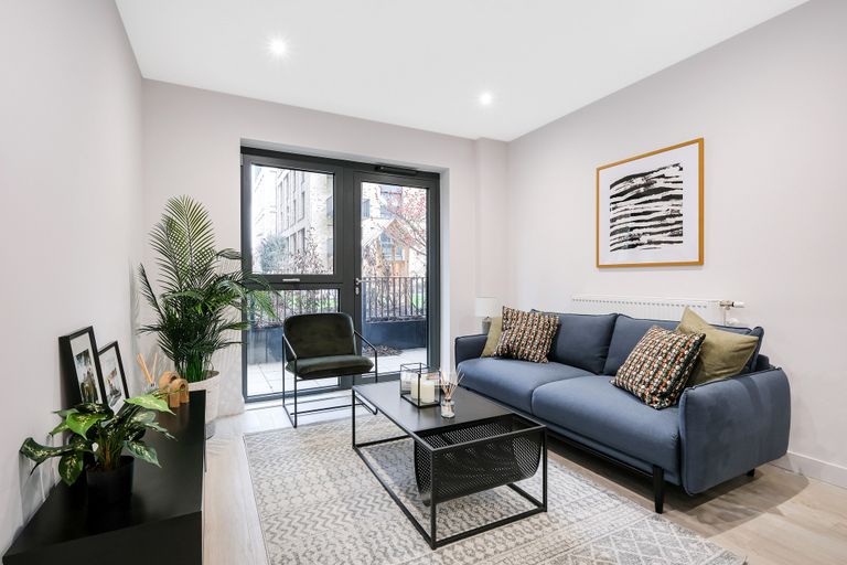 Property 1 of 8. 1 Lounge