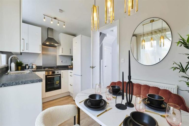 Property 3 of 8. Representative Image