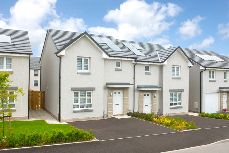 Property 1 of 9. Riversidequarter_Dev001066_House_002