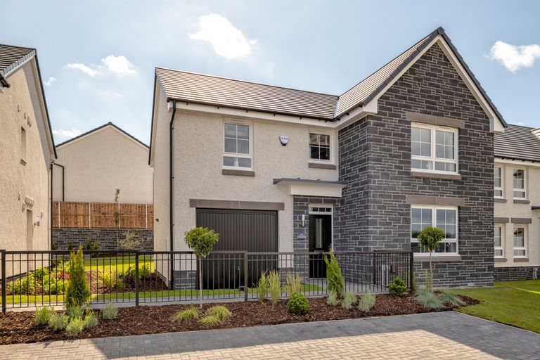 Property 1 of 10. Eaglesham View