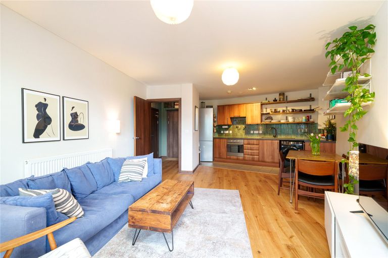 Property 3 of 9. Reception