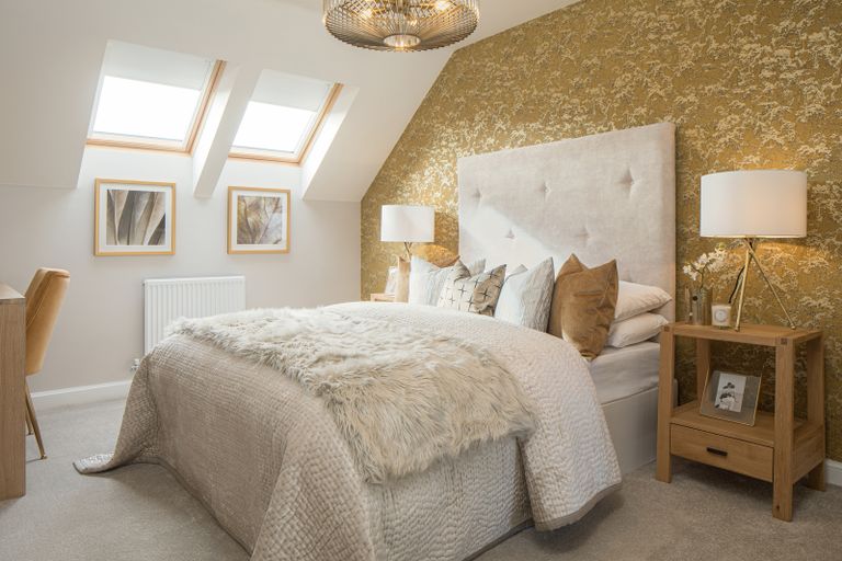 Property 3 of 8. Main Bedroom In 4 Bed Oxford